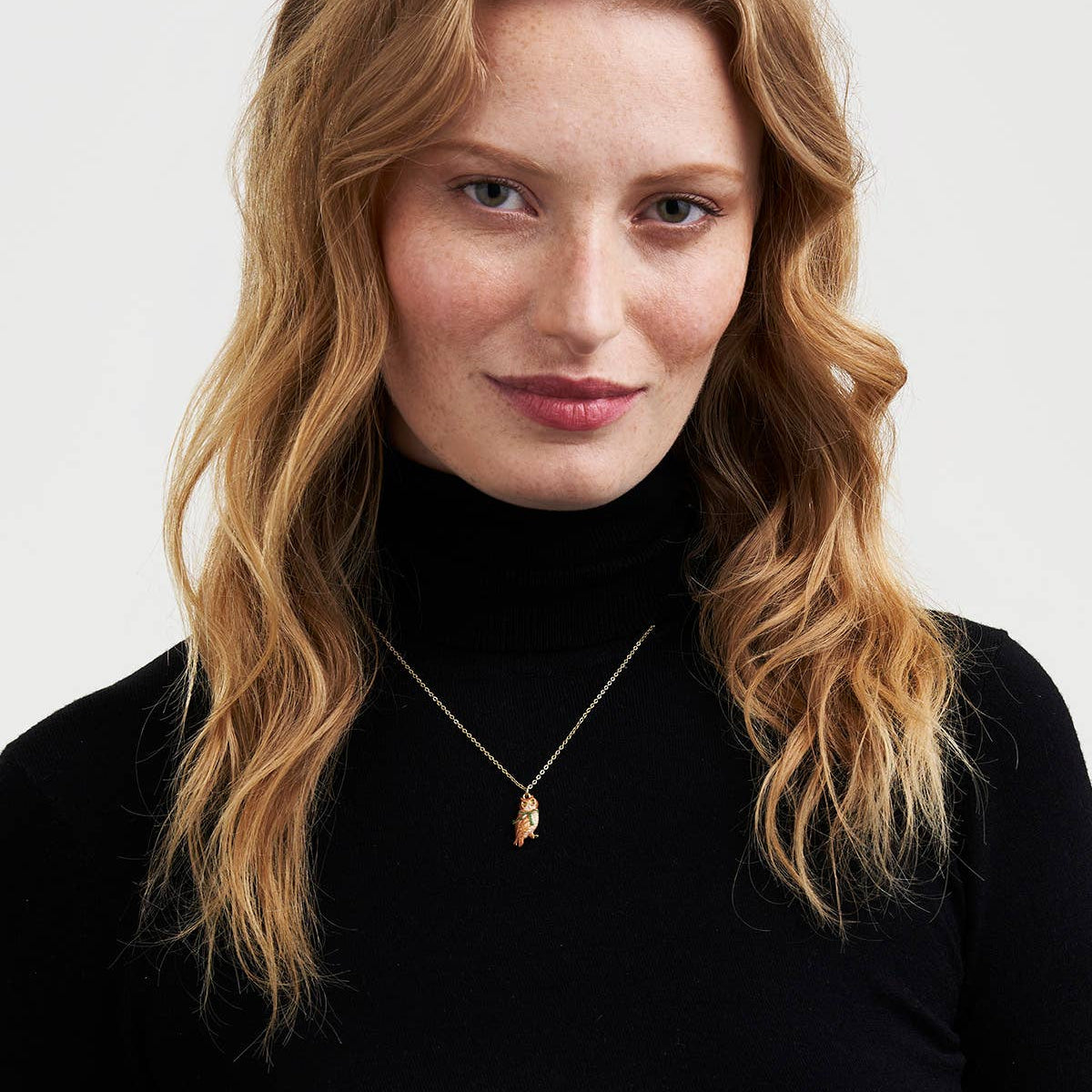 Cosy Owl Gold Chain Necklace pendant detail displaying gold plating and scarf embellishment