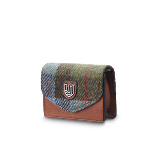 Chestnut and Blue Tartan: Chestnut and blue tartan card case with Harris Tweed® and a brown vegan leather trim.