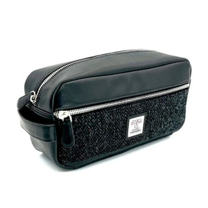 Harris Tweed Washbag in Charcoal with external zip compartment. Spacious interior for all your toiletries, cosmetics, or skincare essentials.