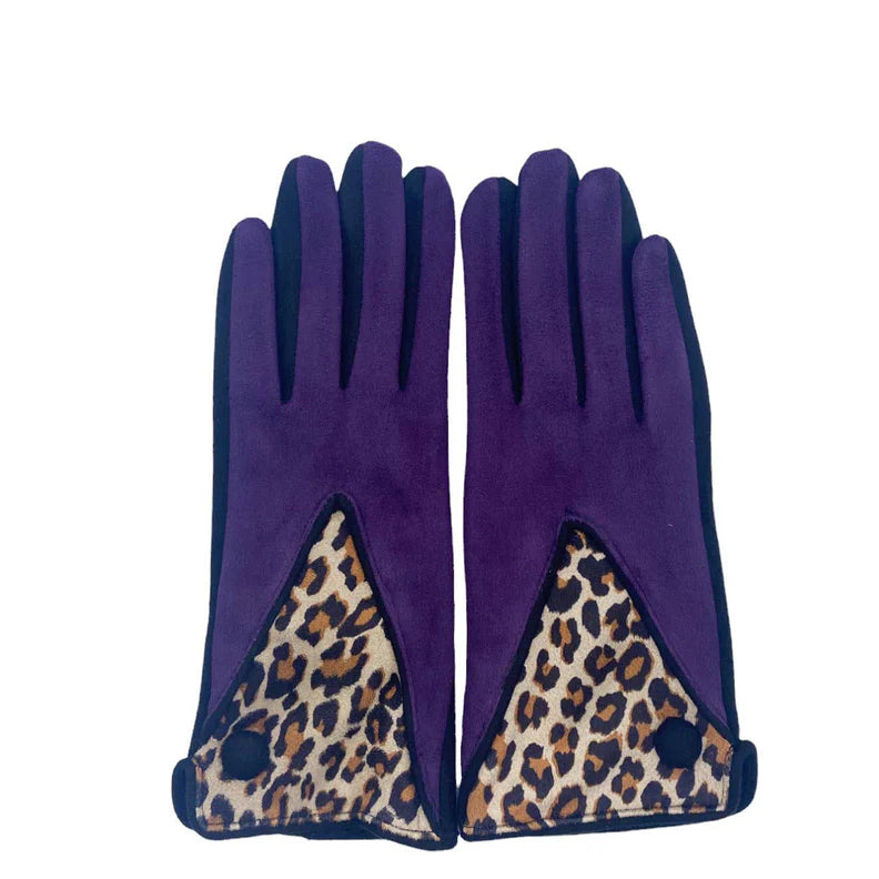 Flat lay of berry leopard print gloves showing full design on white background.