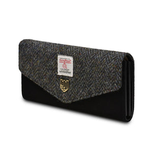 Side view of the Islander Black and Grey Suede Harris Tweed Clasp Purse.