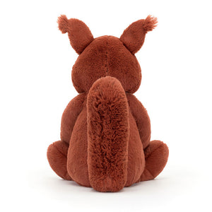 Back View: Backside of the Jellycat Bashful Squirrel showcases the warm rusty fur tail. This playful squirrel adds a touch of woodland charm to any playtime adventure!