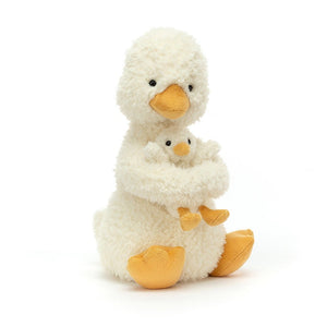 Jellycat Huddles Duck , a set featuring a mummy duck and her eager chick, are ready for adventures.