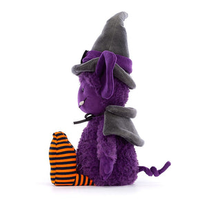  Ready for some Halloween magic! The Jellycat Spooky Greta Gremlin (27cm x 10cm) has fluffy fur, a mischievous grin, and a full witch's attire for spooky adventures.