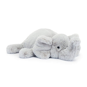 Every angle melts hearts: The Jellycat Wanderlust Elly showcases soft fur, adorable details, & calming charm. A tranquil friend!