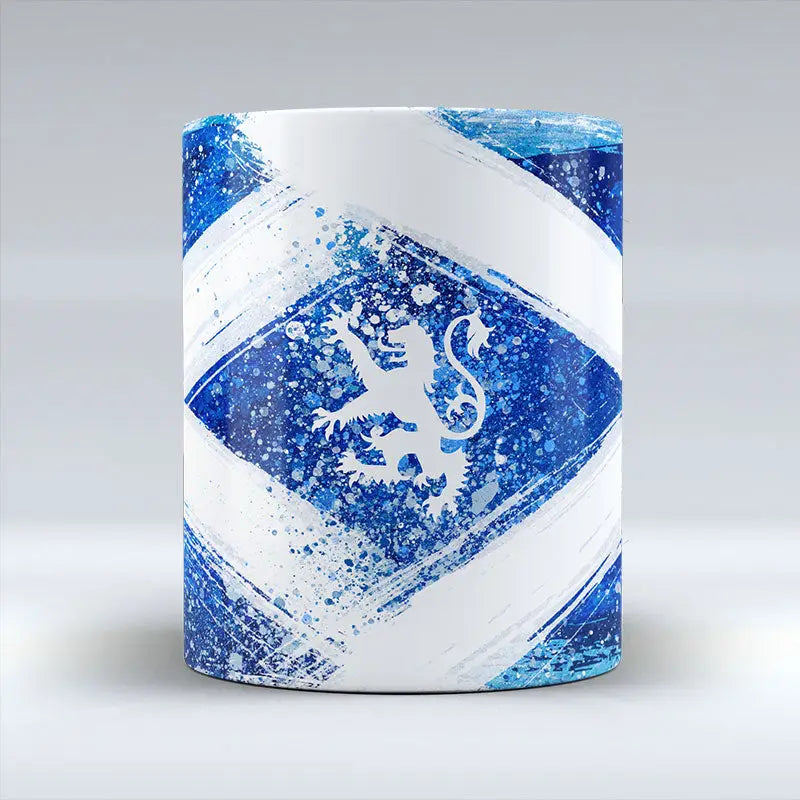 Back of mug featuring white lion emblem over a blue splatter-patterned Saltire design.