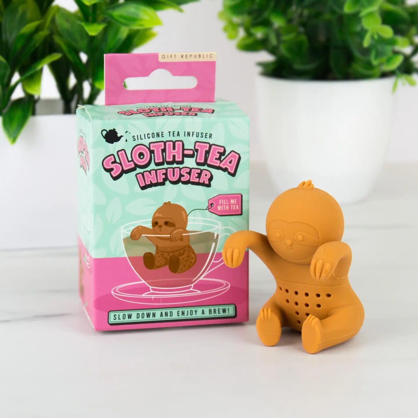 Sloth Tea Infuser in packaging – silicone sloth-shaped tea strainer for mugs.