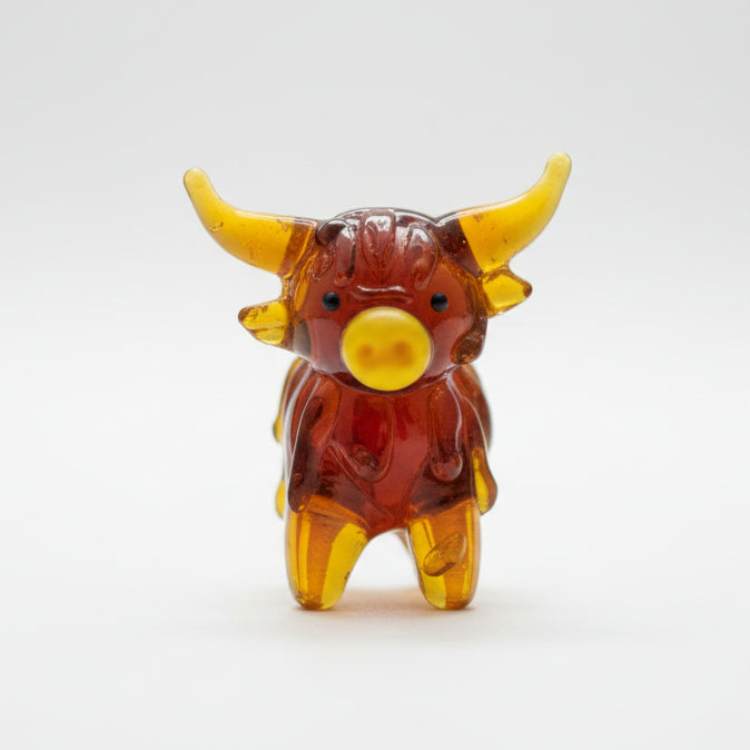 Highland cow-shaped lucky charm decorative token