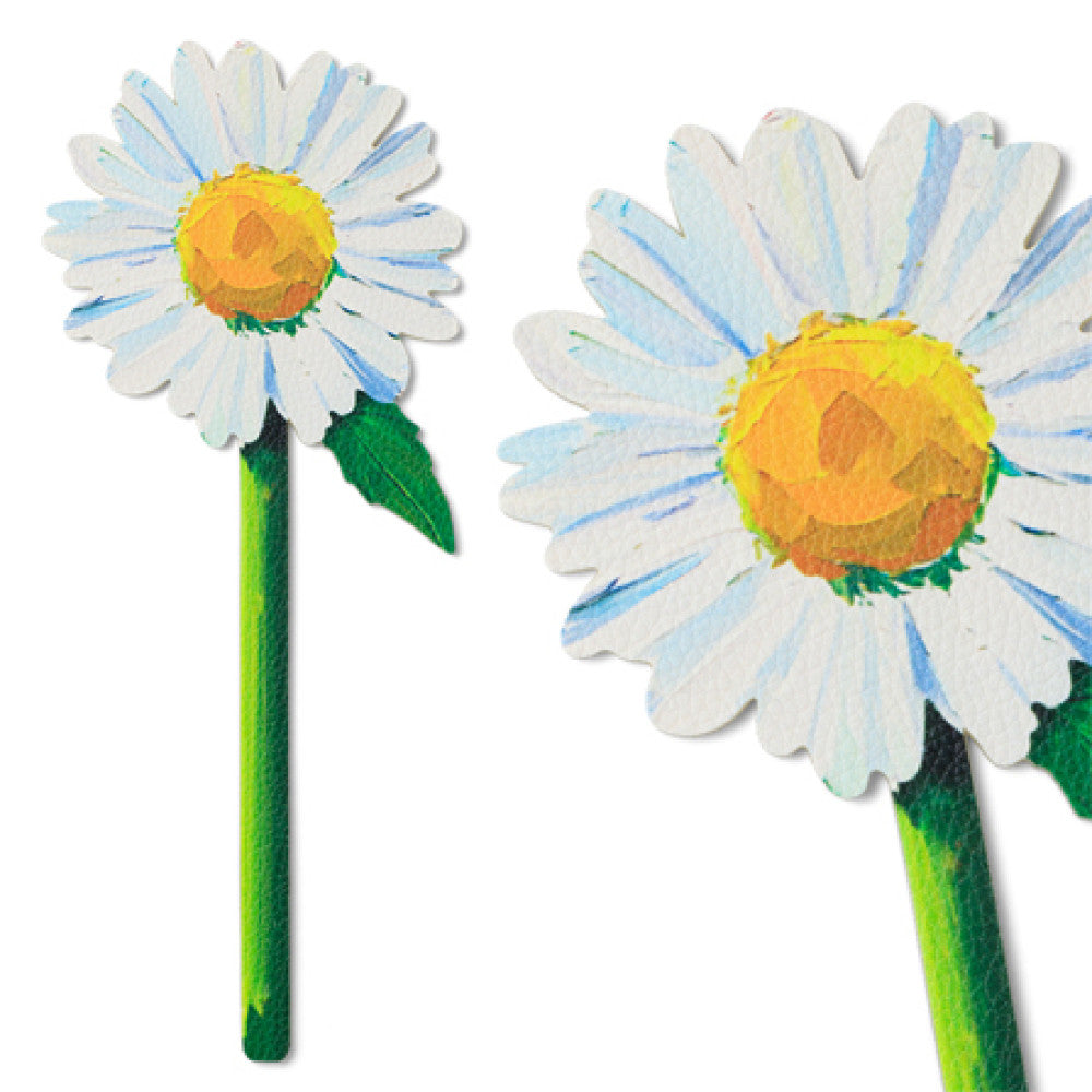 Daisy flower bookmark front view and close-up on white background