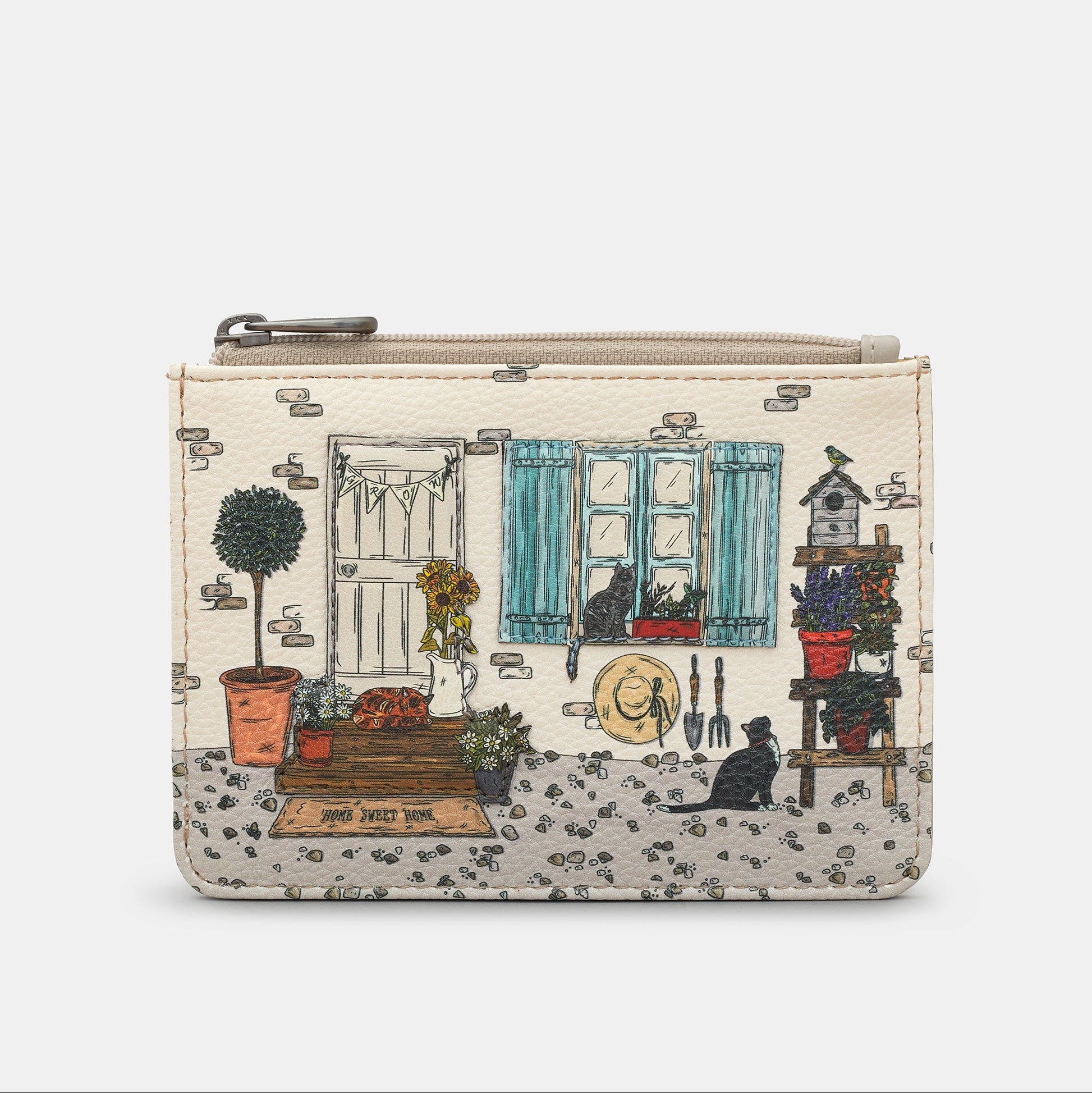Country cottage purse front view showing cats and cottage applique on white background