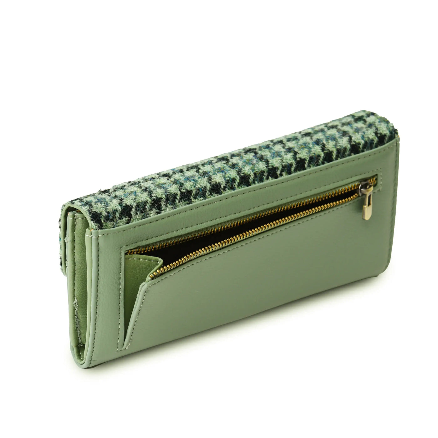 Premium Photo | A green purse with a handle