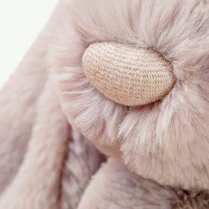 Close up of the Luxe Bunny nose.