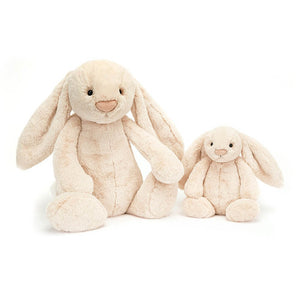 A picture of the huge and medium Luxe Bunny Willow from Jellycat.